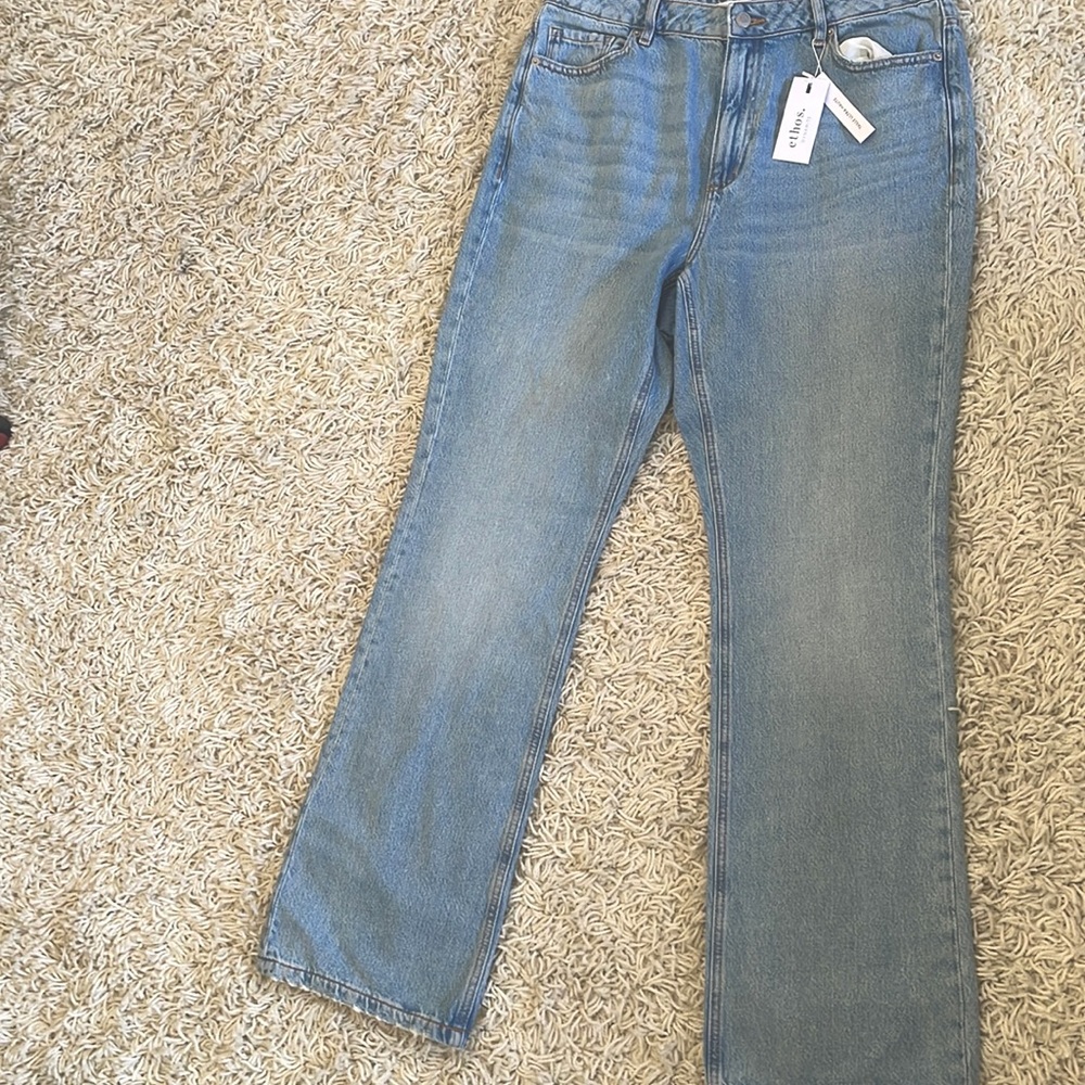 Straight leg jeans (new)